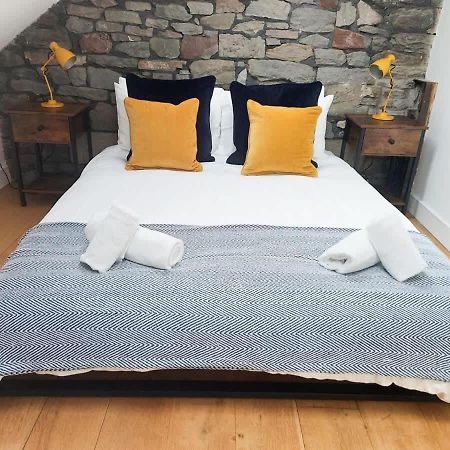Converted Factory Loft Apartment บริสตอล ภายนอก รูปภาพ