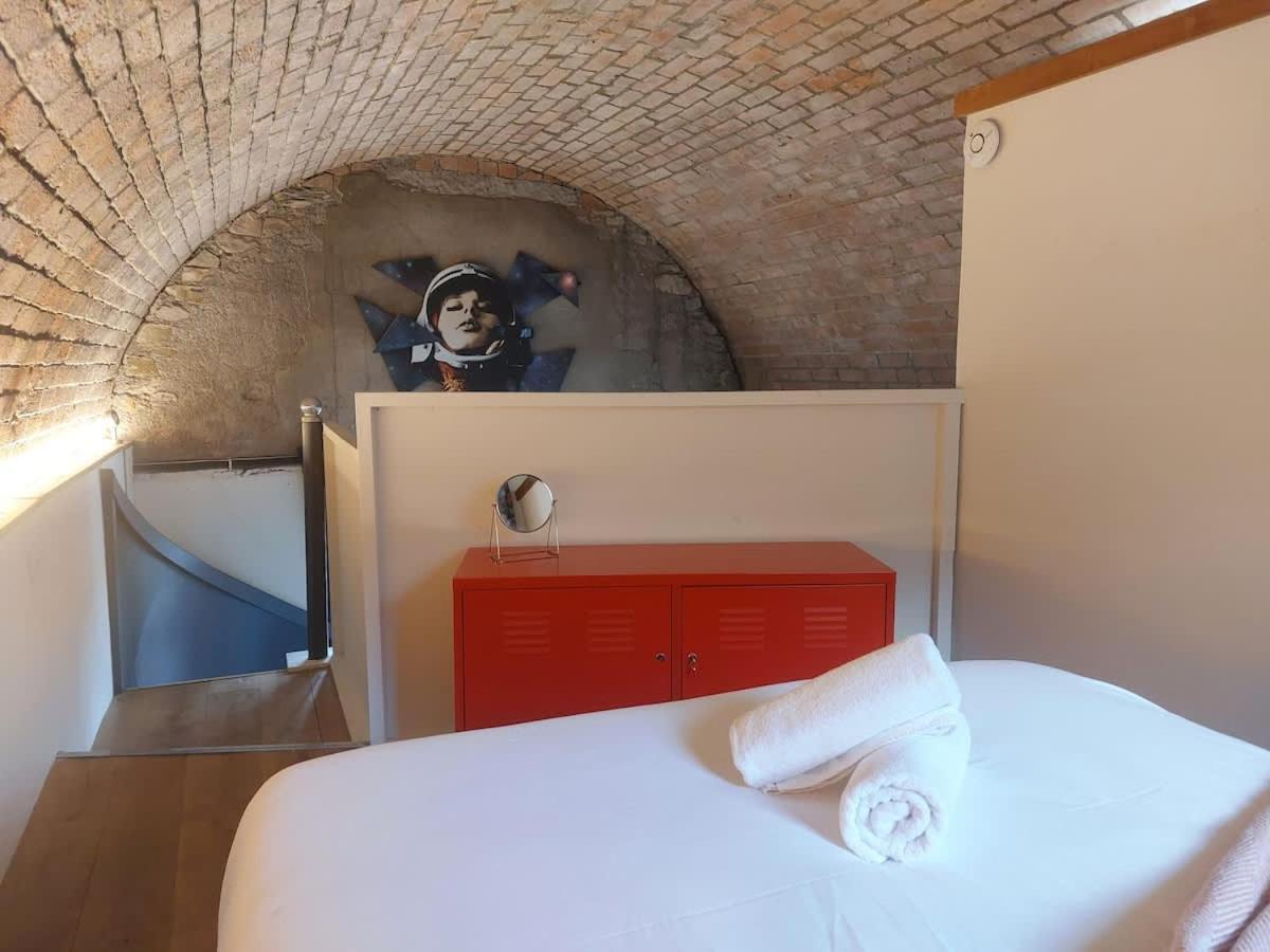 Converted Factory Loft Apartment บริสตอล ภายนอก รูปภาพ