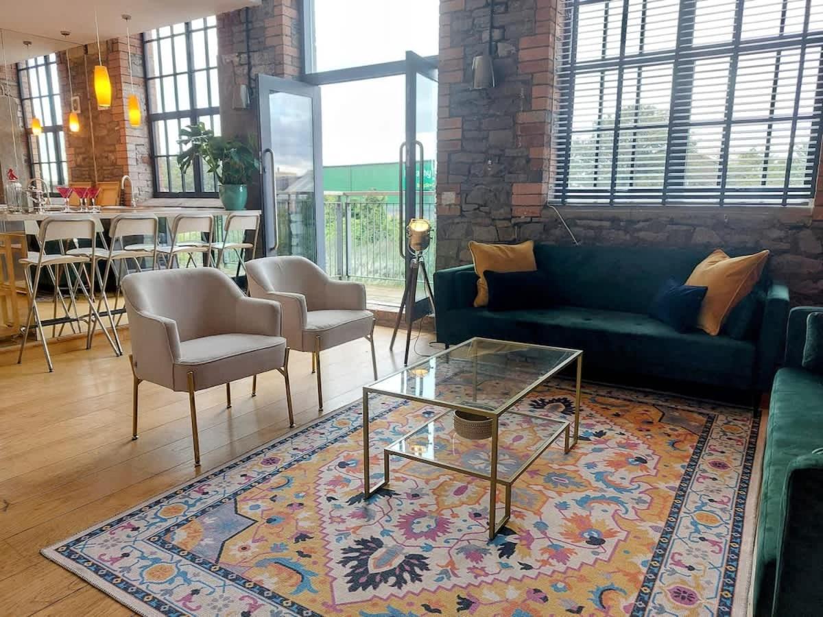 Converted Factory Loft Apartment บริสตอล ภายนอก รูปภาพ