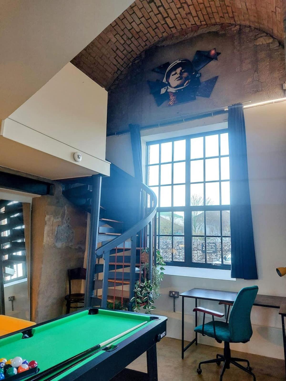 Converted Factory Loft Apartment บริสตอล ภายนอก รูปภาพ
